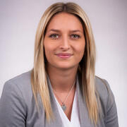 Sarah Schmidt picture